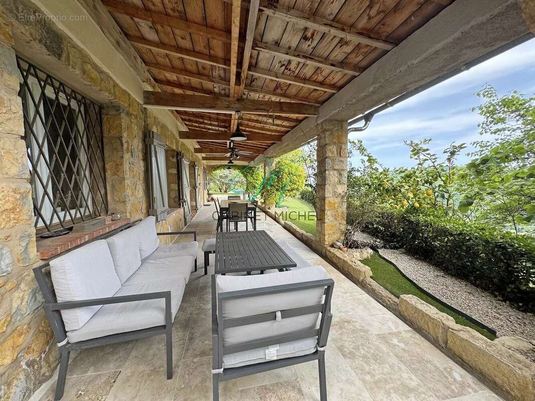 Maison à LE BAR-SUR-LOUP