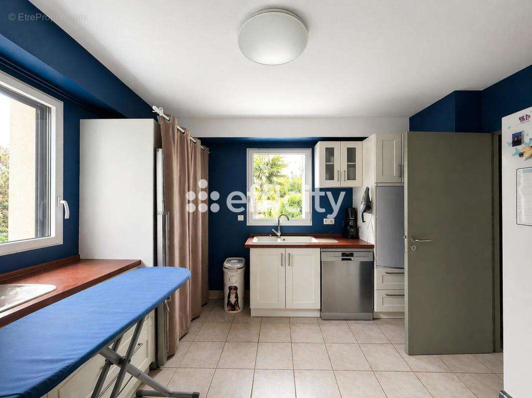 Maison 210 m² à Brece  - photo 15