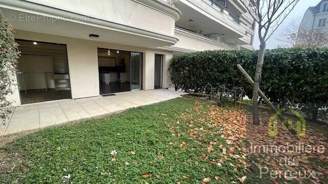 Appartement à LE PERREUX-SUR-MARNE