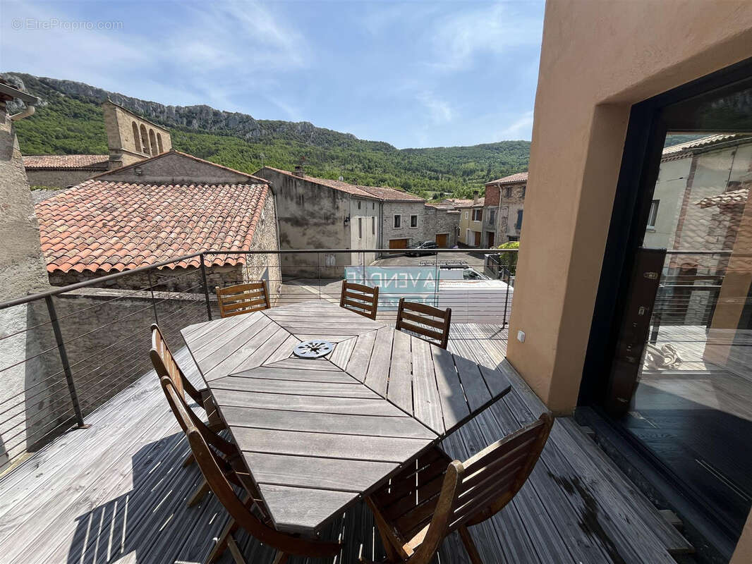 Belle maison contemporaine, rénovation haut de gamme, atelier et jardinet - photo 3