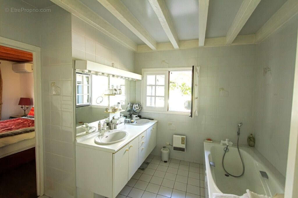 Maison à BASSUSSARRY