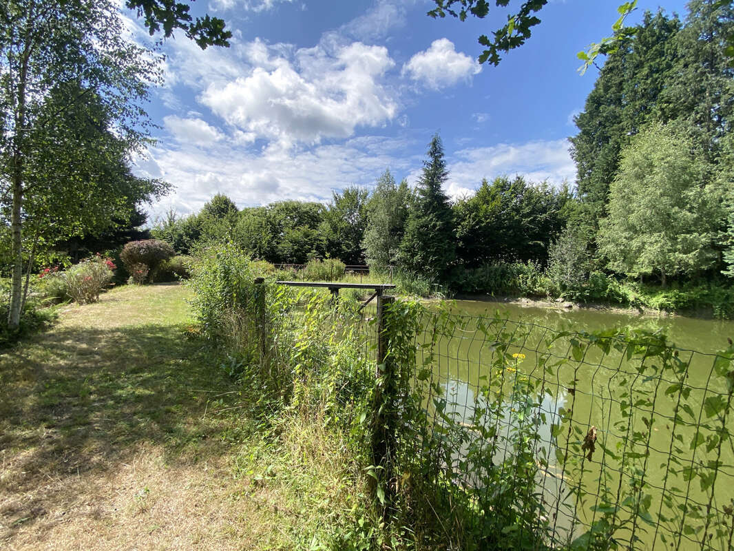 Maison à LATRONQUIERE