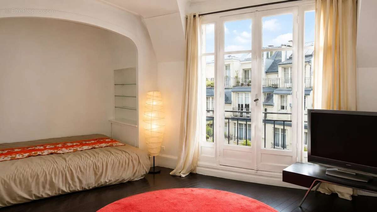 Paris 16e – Trocadéro – Studio de 44 m2 - photo 2