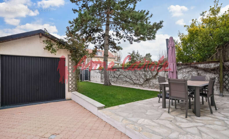 Maison à LE PERREUX-SUR-MARNE