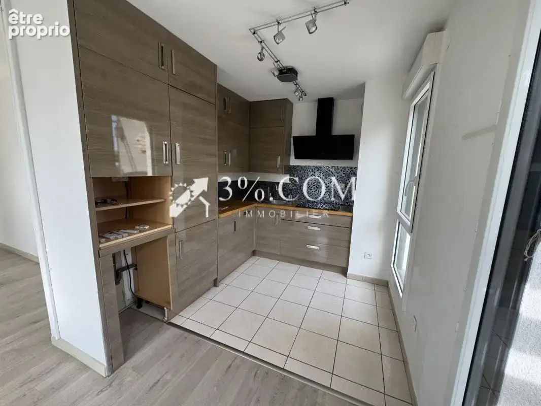 Appartement T3 lumineux avec balcon et box fermé   Anzin, li - photo 4