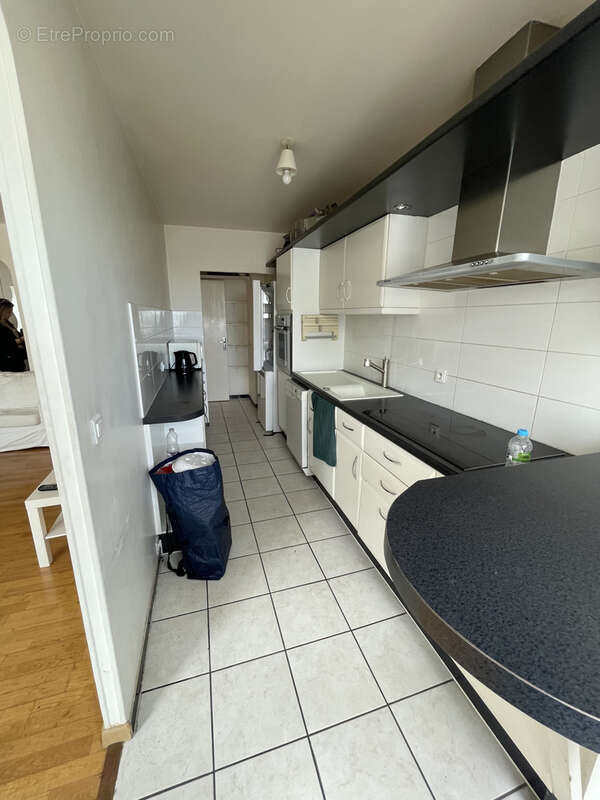 Appartement à COURBEVOIE