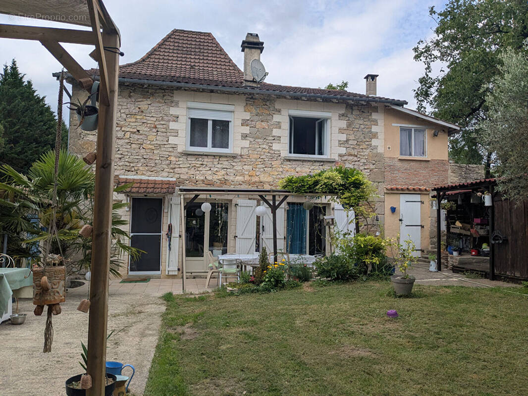 Maison à FIGEAC