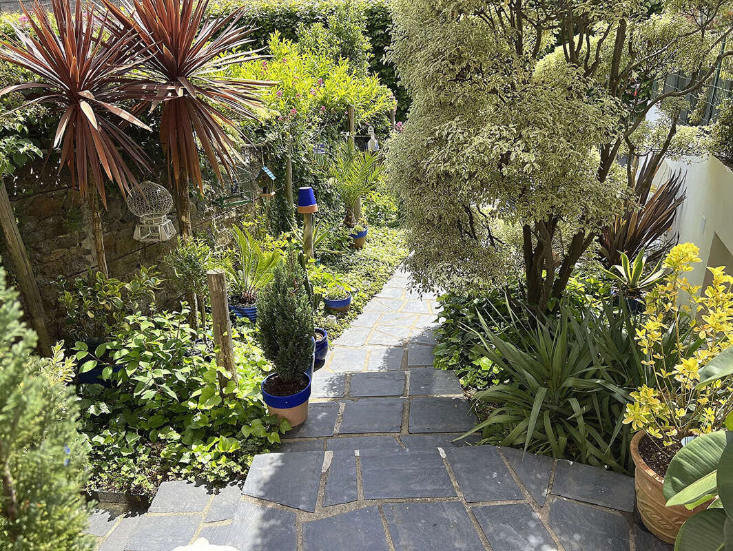 Belle demeure de caractère, terrasse et garage - photo 15