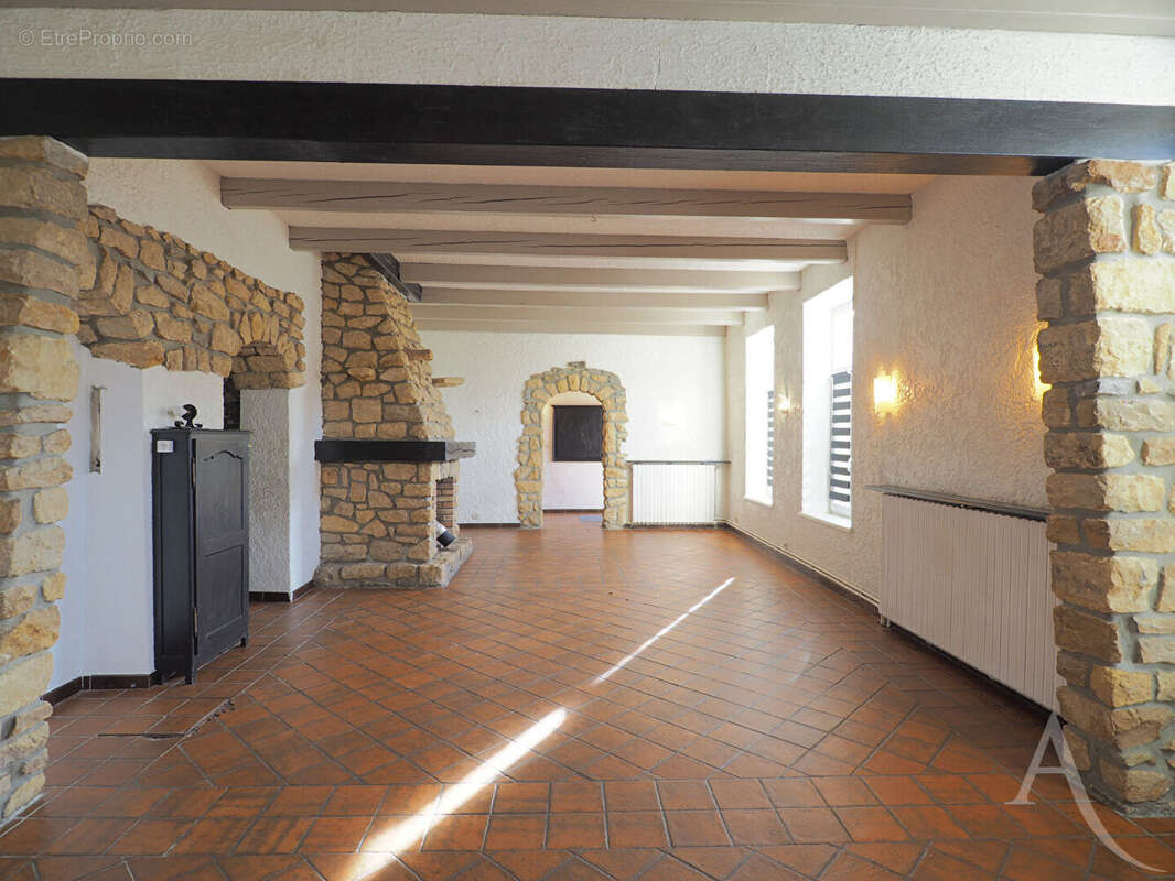 Maison à CHAILLY-LES-ENNERY