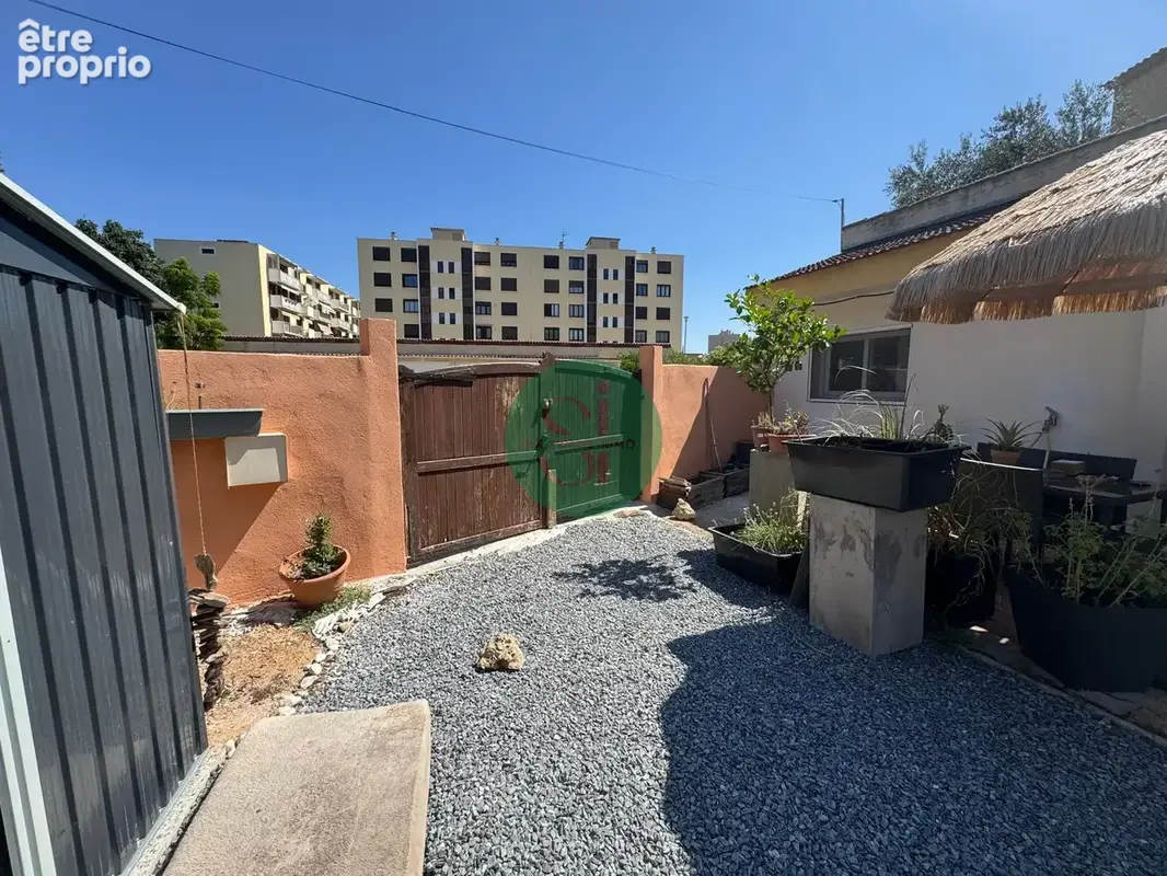 T2 en rez-de-jardin de type maison, parfait état avec jardin et parking. - photo 6