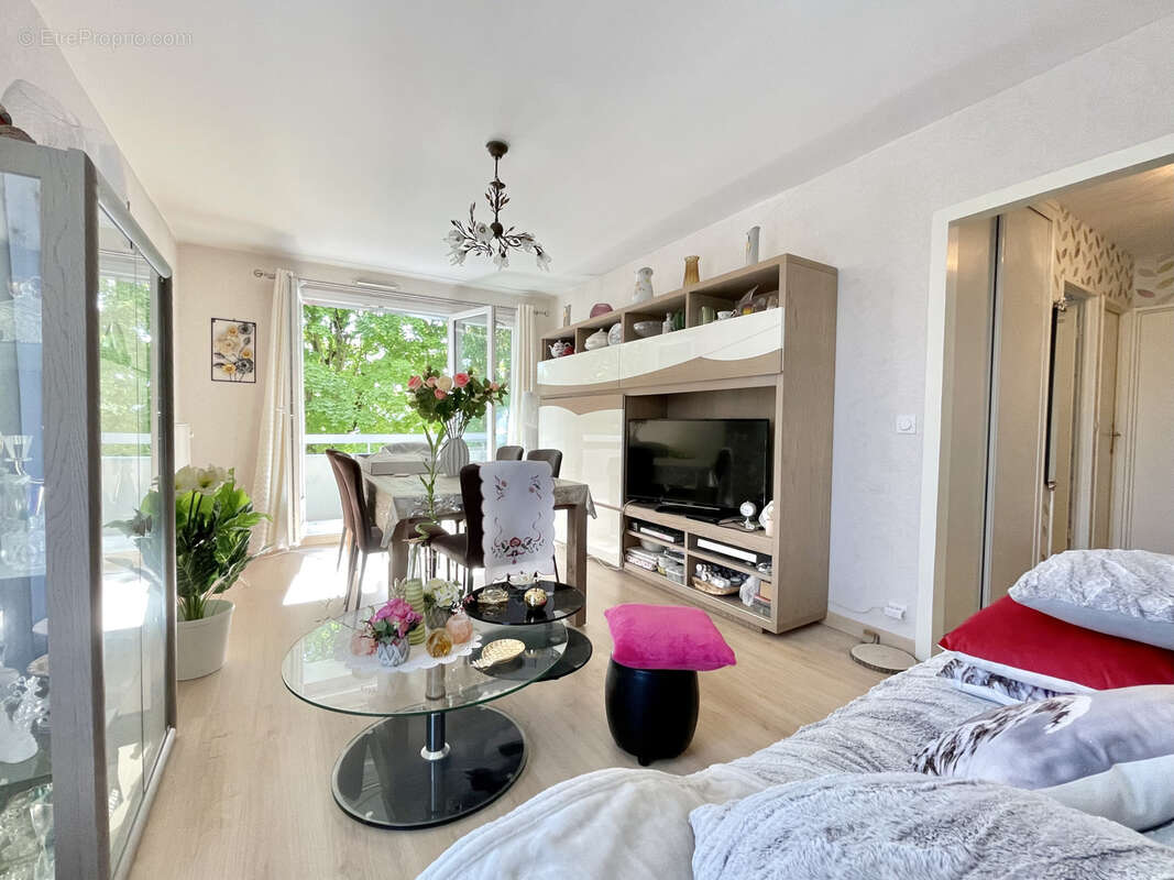 Appartement à HEROUVILLE-SAINT-CLAIR