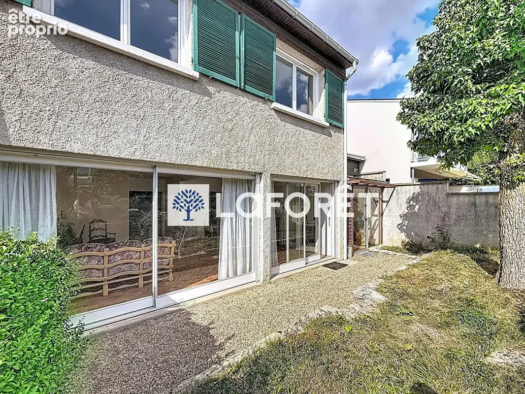 Maison familiale plein centre Orgeval - photo 2