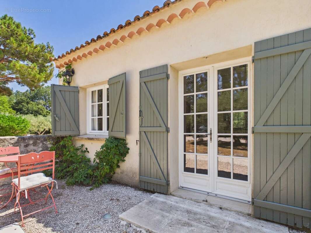 Mas en campagne de Mouriès au calme - photo 32