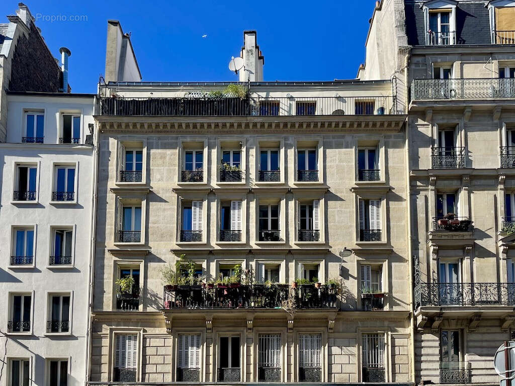 Appartement à PARIS-10E