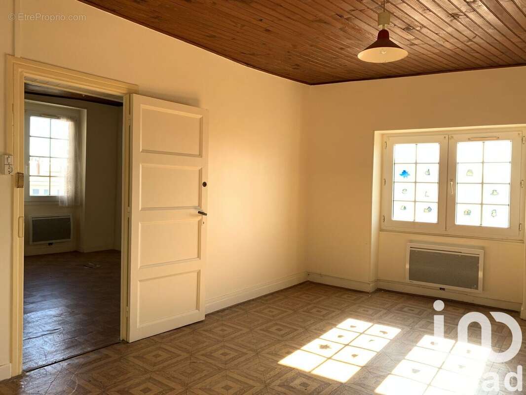 Photo 9 - Maison à VEYRE-MONTON