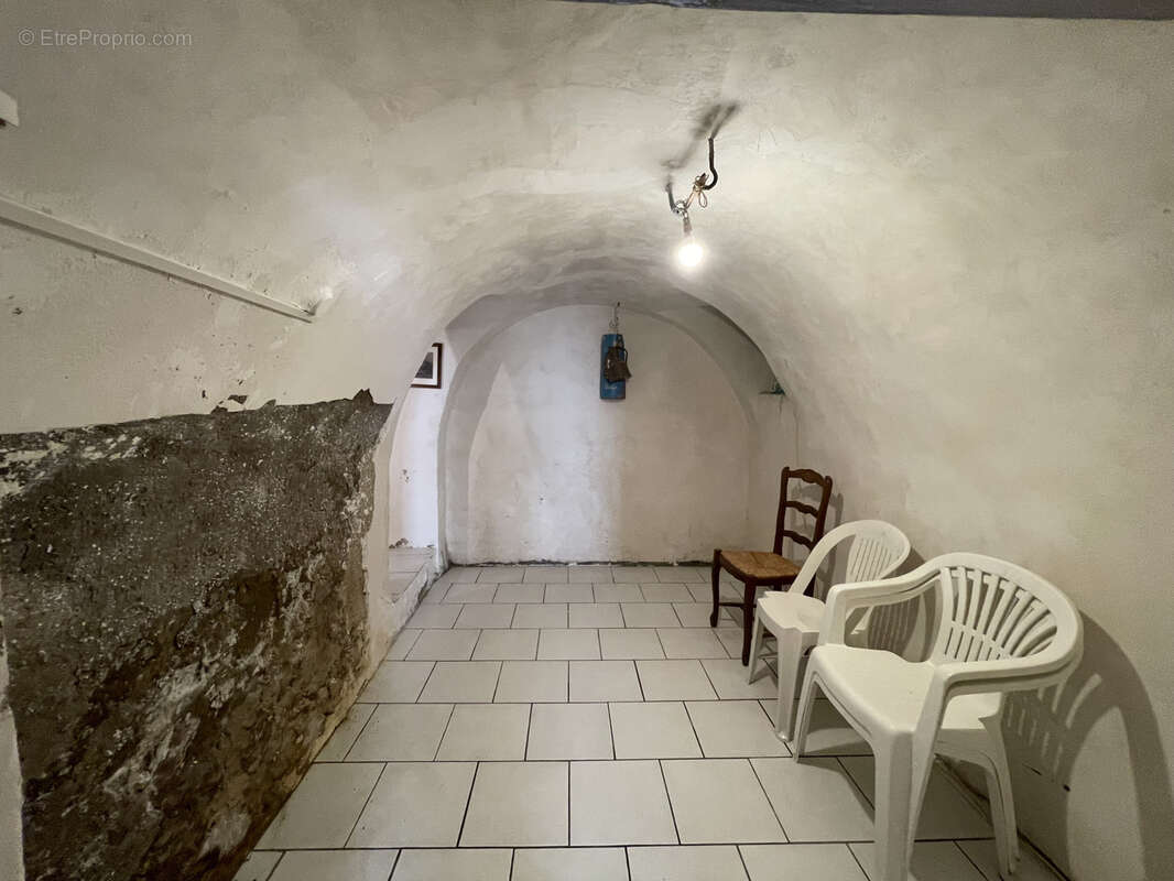 Maison de village avec cave - photo 4