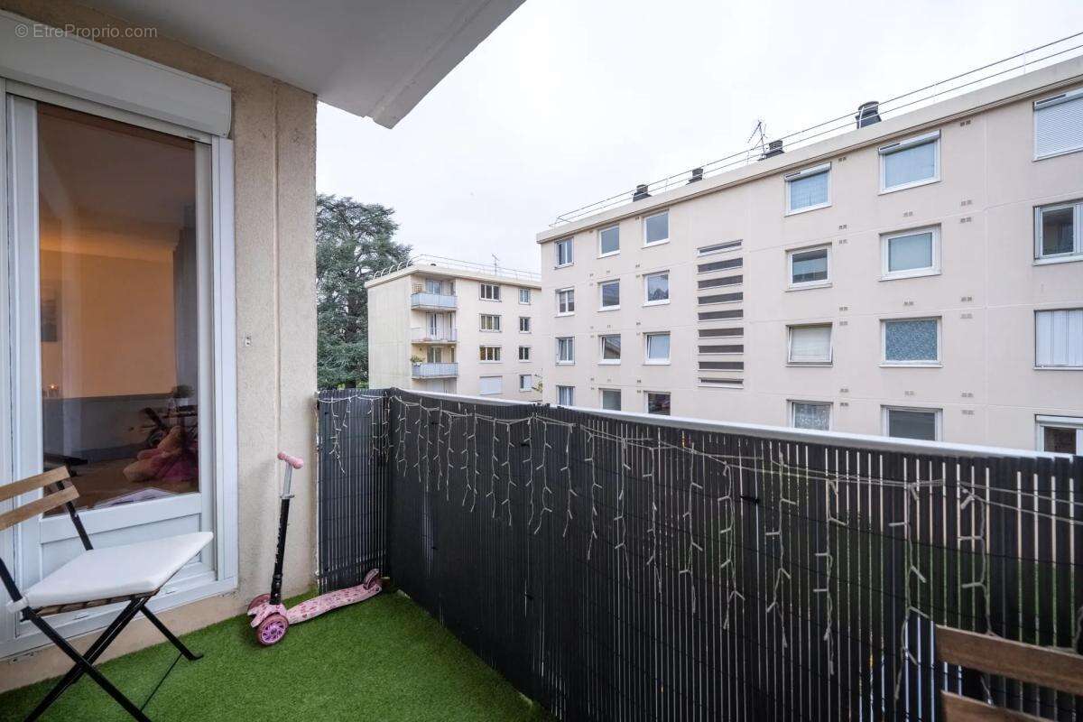 Appartement à MAURECOURT