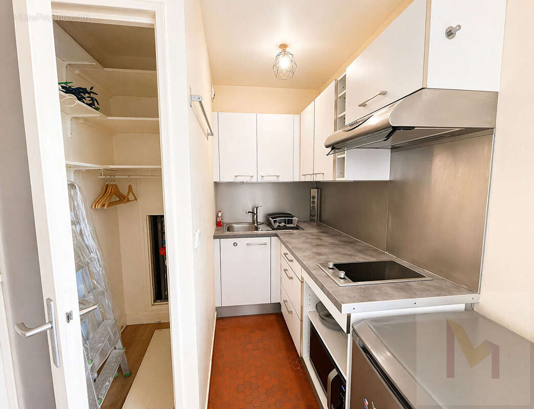 Appartement à PARIS-19E