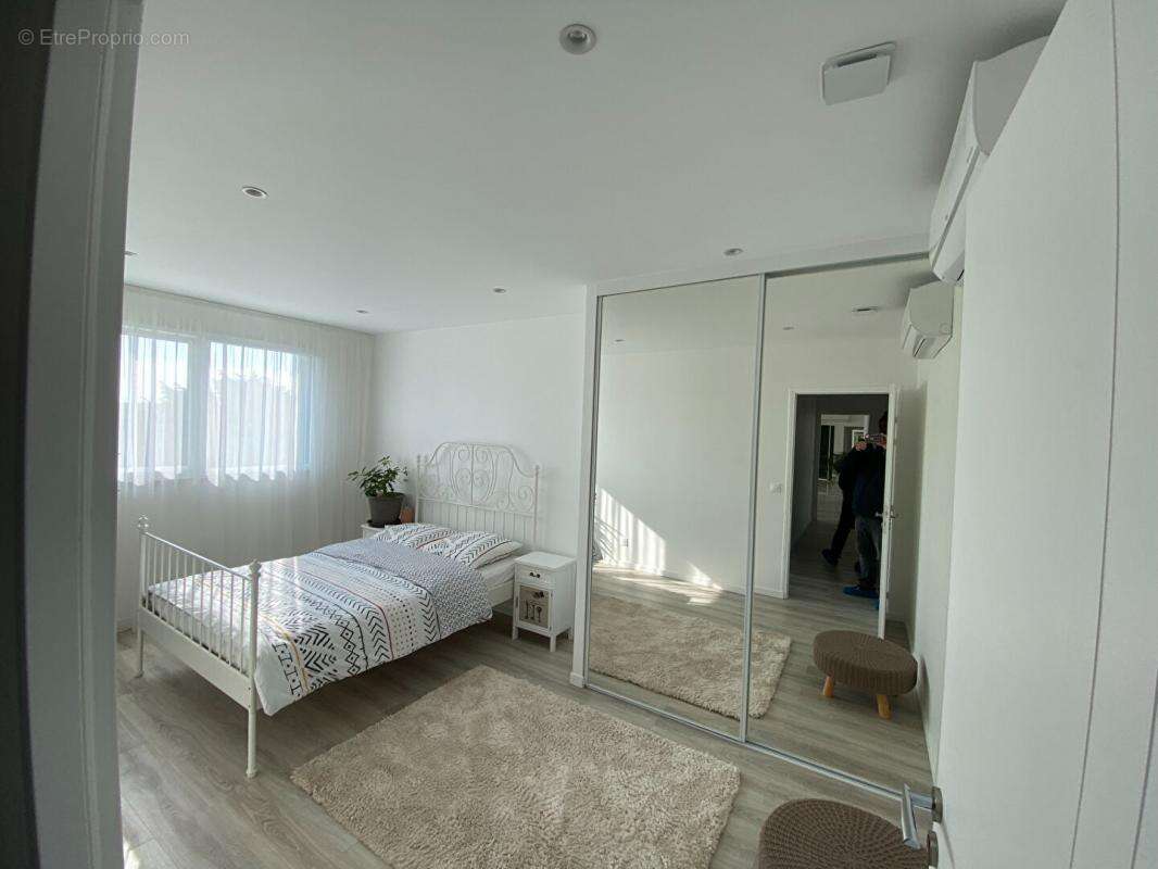 Maison à COULOMMIERS