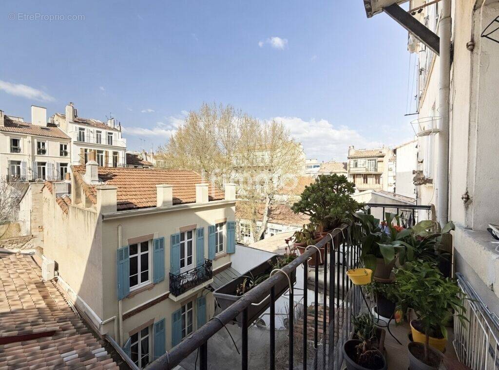 Appartement à MARSEILLE-6E