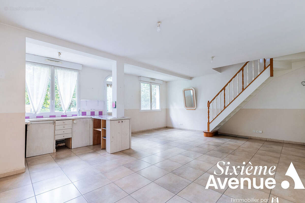 Maison à RIS-ORANGIS