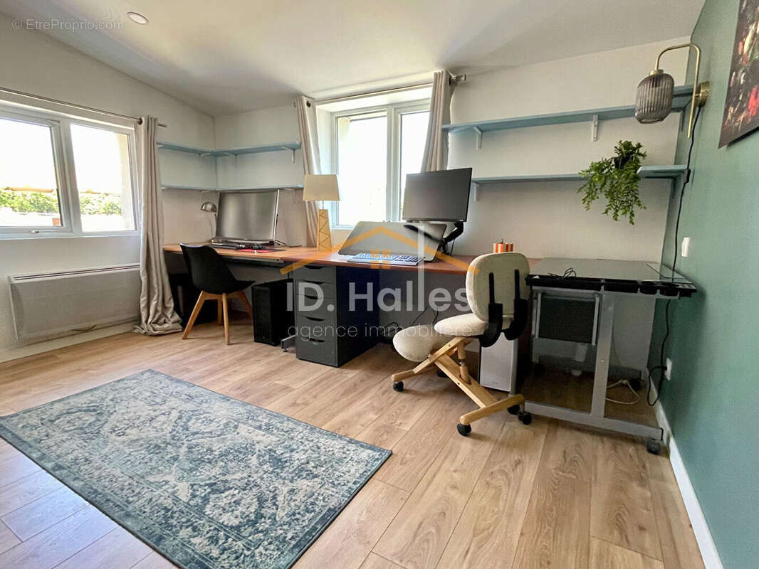 Maison rénovée avec charme - 2 chambres - photo 11