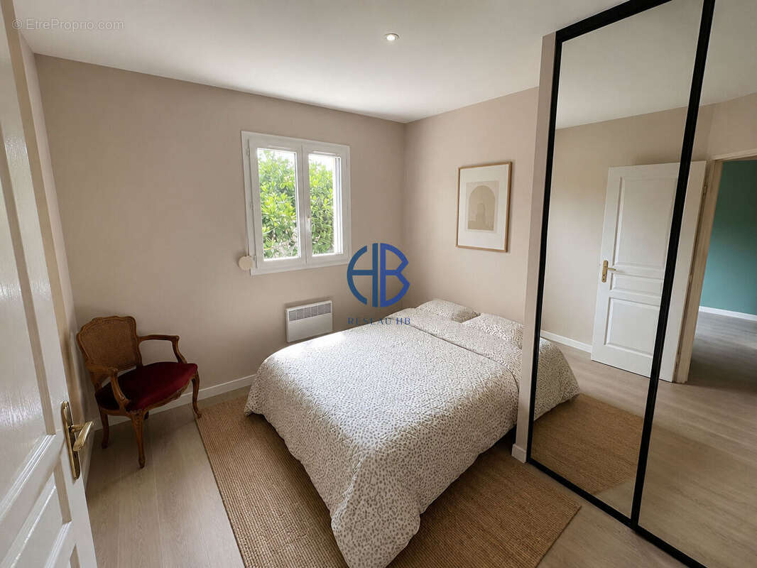 Maison Bourgoin Jallieu 5 pièce(s) 120 m² - photo 15