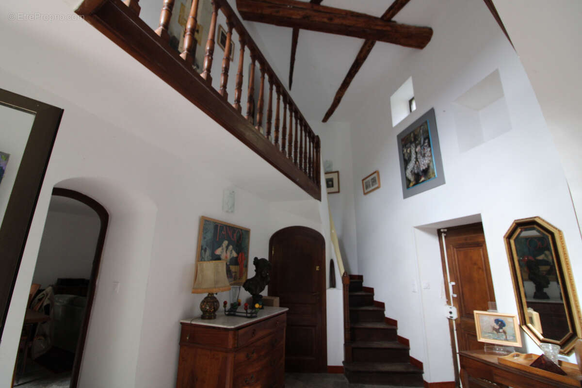 Maison à COLOMBIERES-SUR-ORB