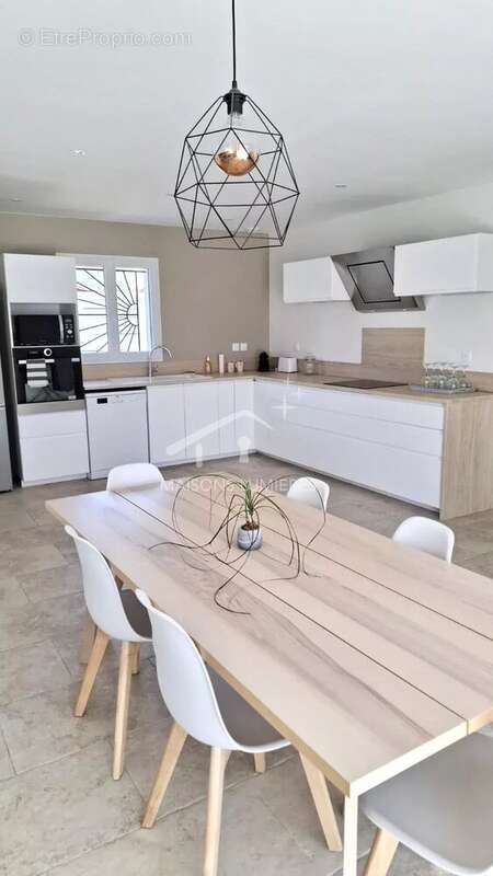 Maison moderne de plain-pied avec jardin, piscine et garage - Gargas - 479 000€ - photo 4