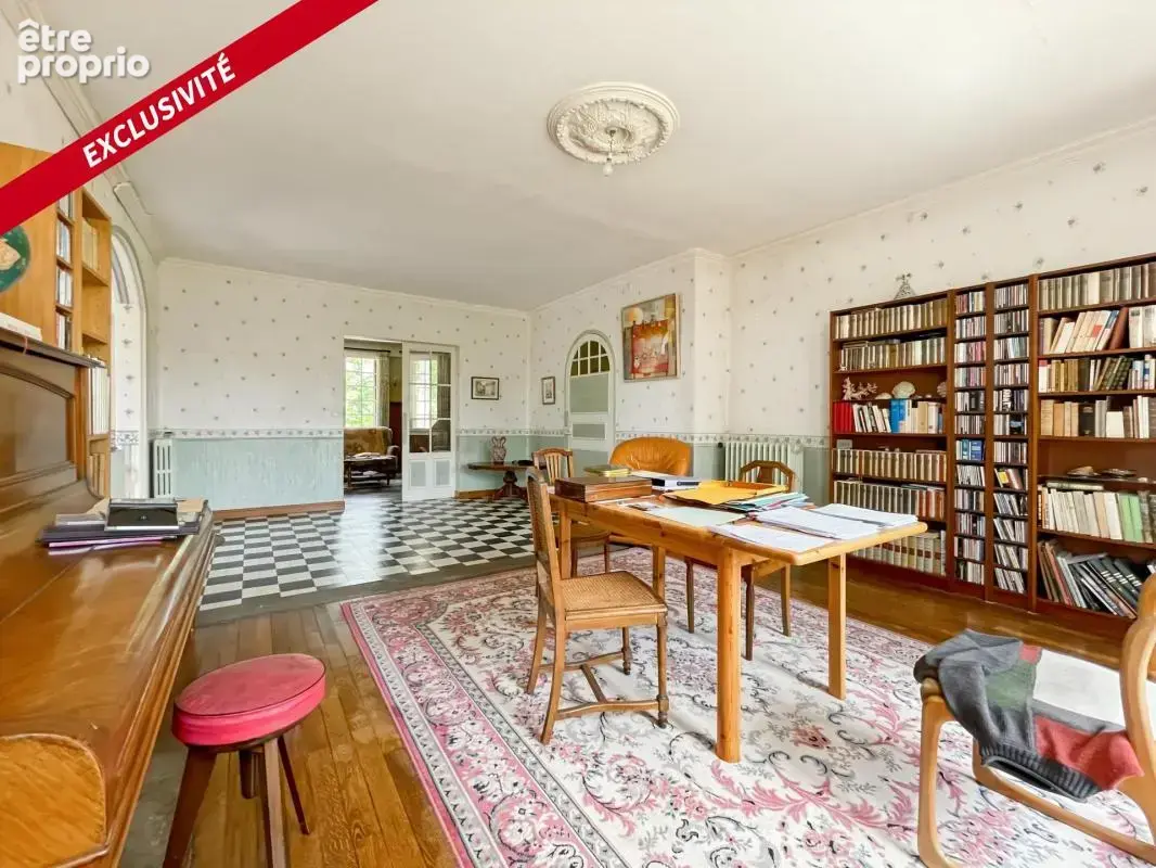 Maison bourgeoise en pierre de meulière - 300 m² - photo 6