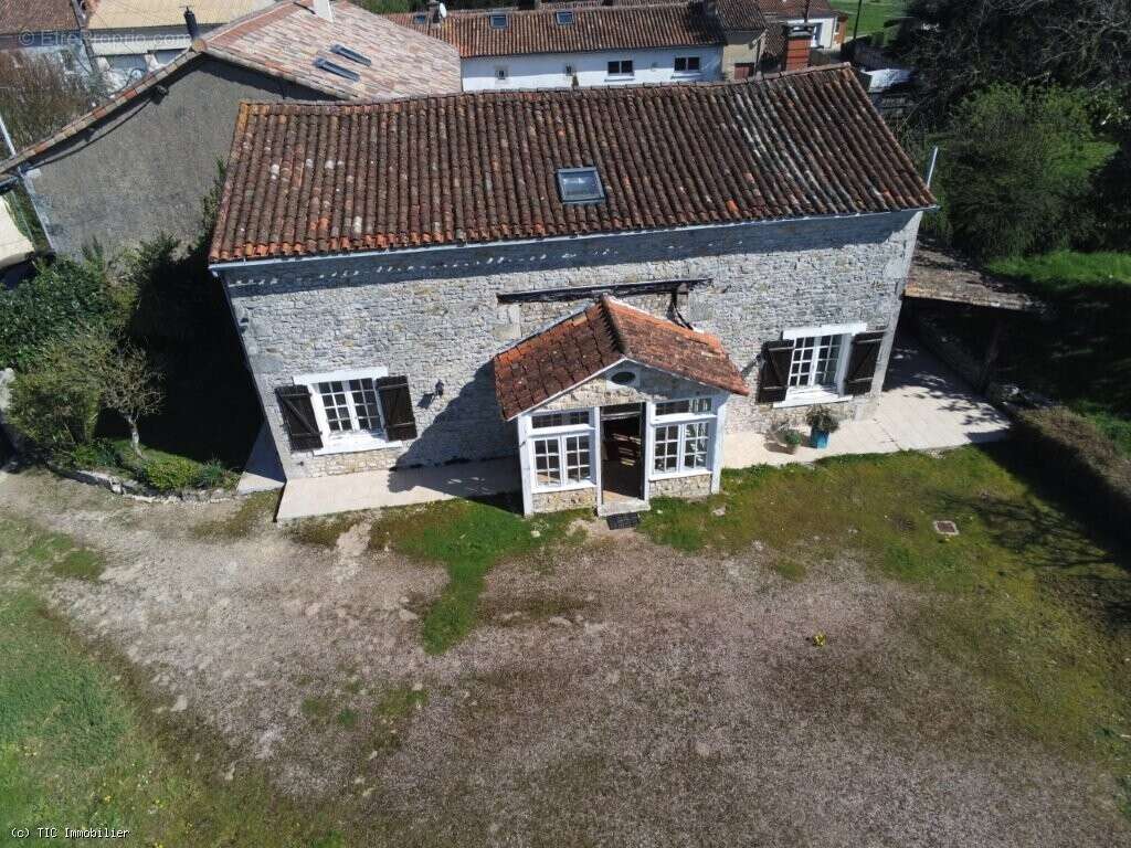 Maison à CIVRAY