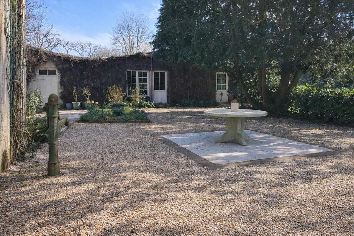 Photo 3 - Maison à LES PEINTURES