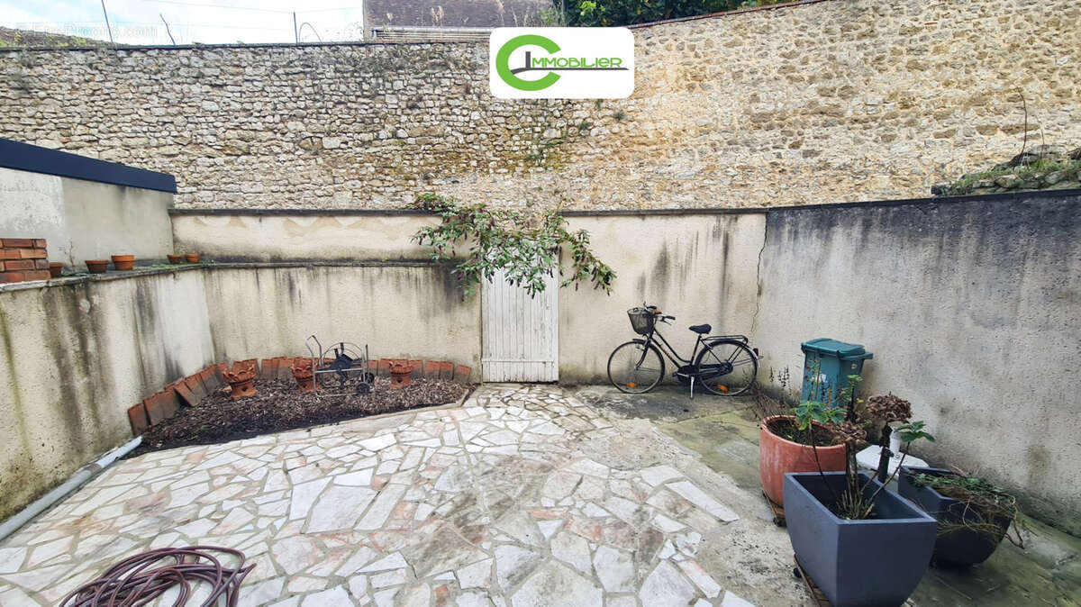 Maison à LA FERTE-BERNARD