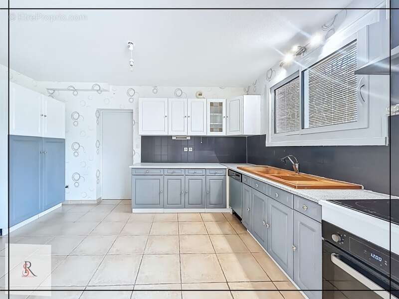 Maison à SAINT-NICOLAS-DE-LA-GRAVE