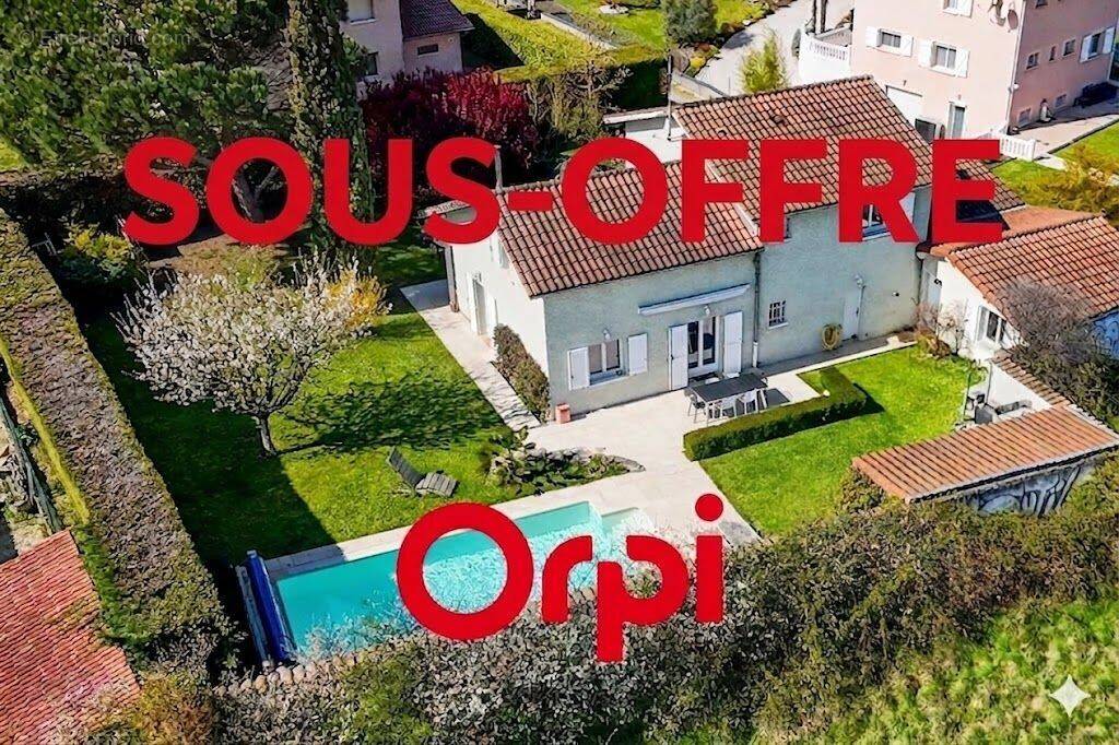Maison à LA VERPILLIERE