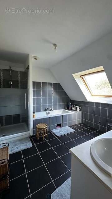 Maison à BOURG-ACHARD