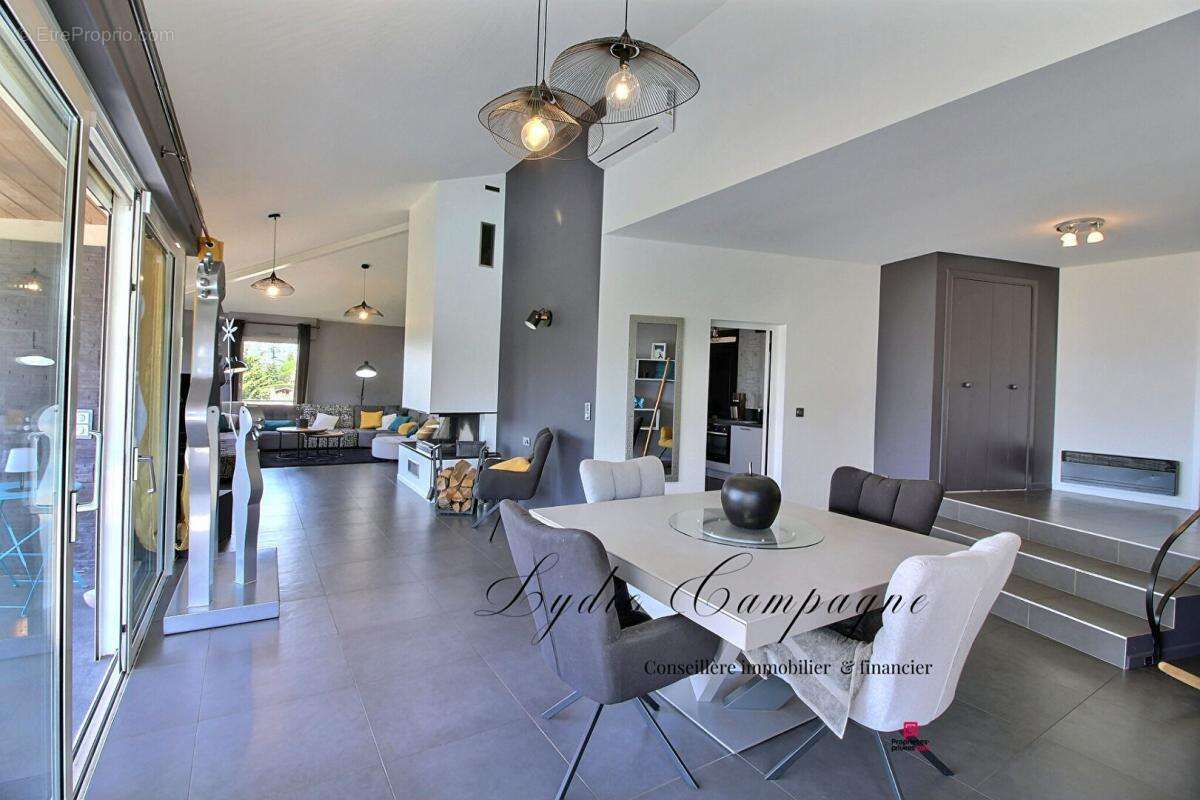 Maison à SAINT-GALMIER