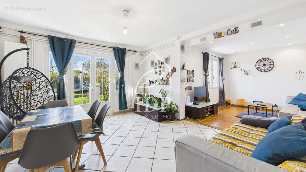 Appartement à SOISY-SUR-SEINE