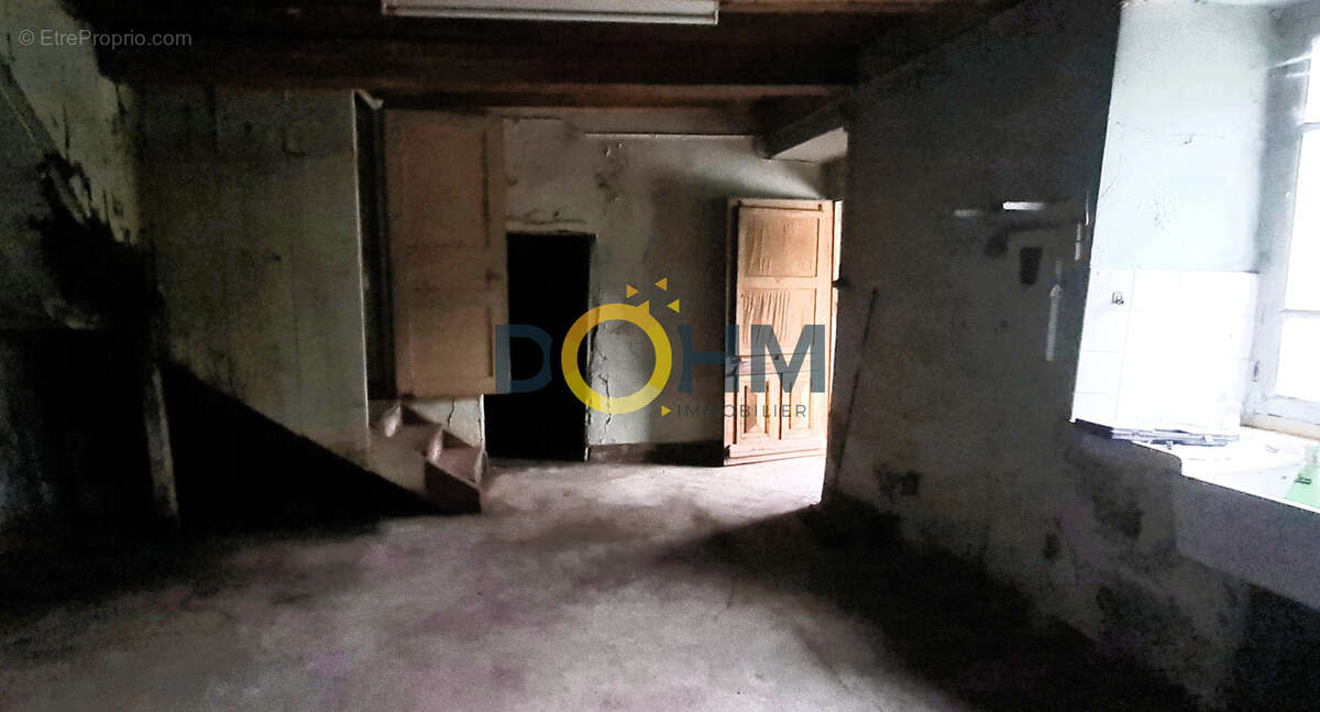 Maison de hameau avec 4152m2 de terrain - photo 4