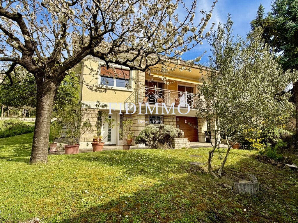 Maison à CHENNEVIERES-SUR-MARNE