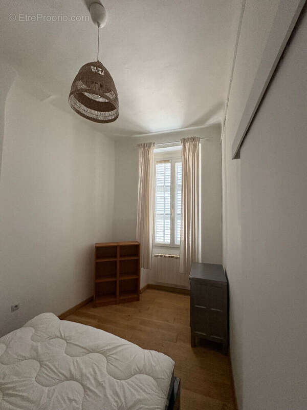 Appartement à MARSEILLE-2E