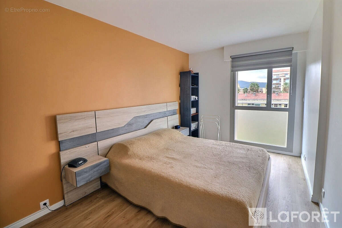 Appartement à HYERES