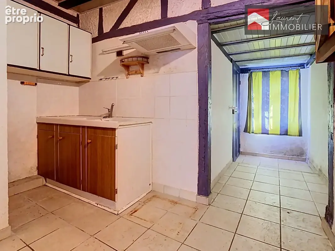FRONTENARD à Vendre - ensemble immobilier avec 3 Hectares de terres agricoles, bâtiment d'exploitation et deux habitations. - photo 19