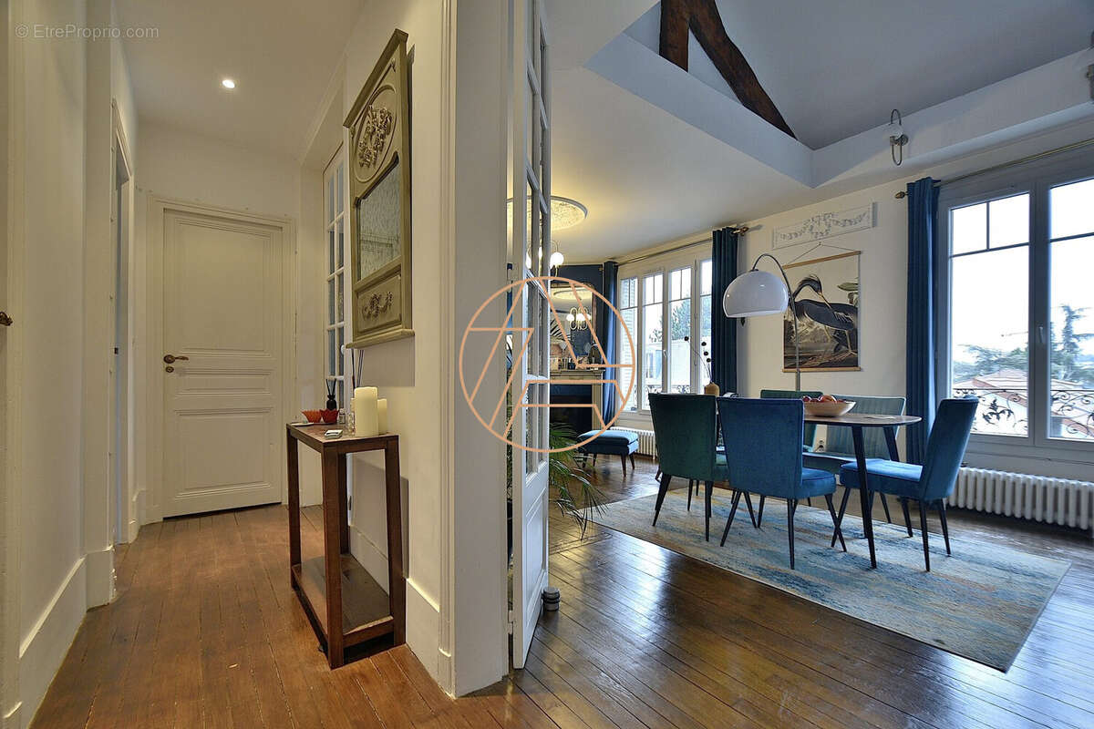 Appartement à SAINT-MAUR-DES-FOSSES