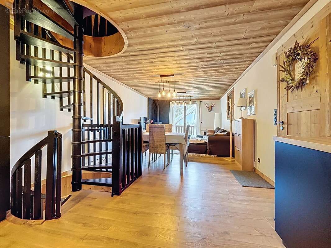 Appartement à SAINT-ETIENNE-DE-TINEE