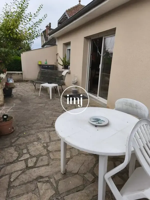 Maison 6 pièces 132 m² à vendre à Saint-Yrieix-La-Perche (87500) - photo 3