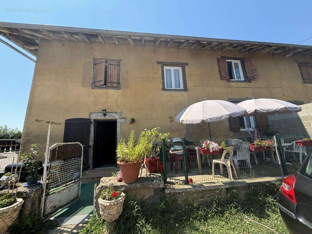 Maison à SAINT-CYR-SUR-MENTHON