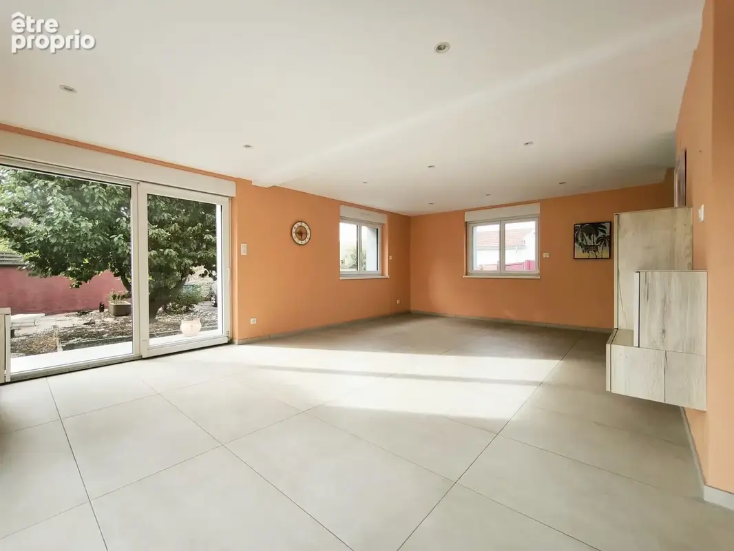 UNGERSHEIM   Maison rénovée de plain-pied avec terrasse et potentiel d’aménagement - photo 5