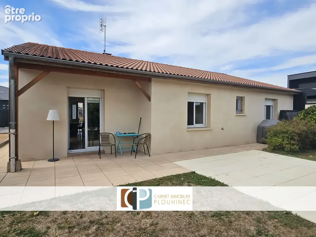 Maison à Flacé: plain-pied rénové avec 3 chambres et jardin. - photo 2