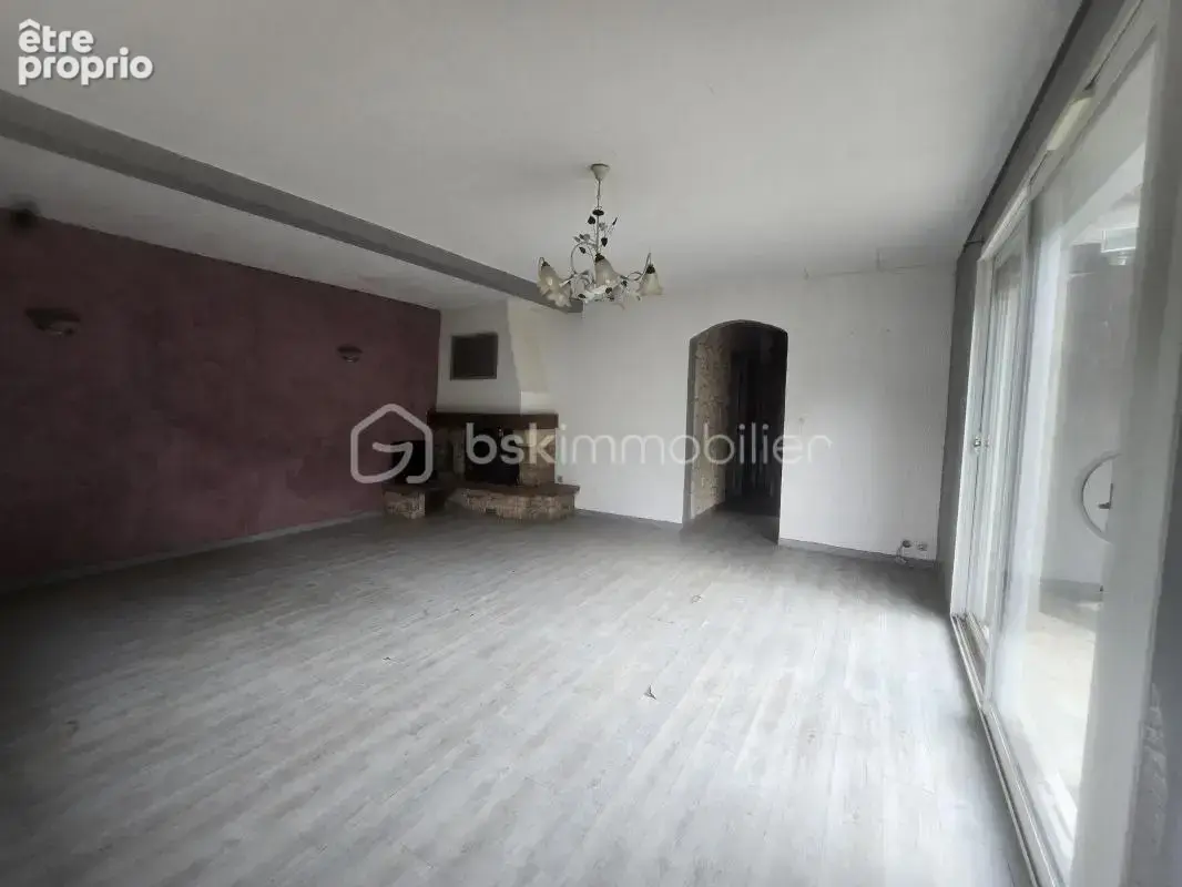 Maison de caractère à rénover au Péage-de-Vizille – 118 m² habitables – 3 588 m² de terrain - photo 3